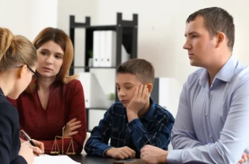 Who Has to Pay Child Support in Joint Custody